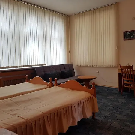 Kiev 2* Veliko Tŭrnovo